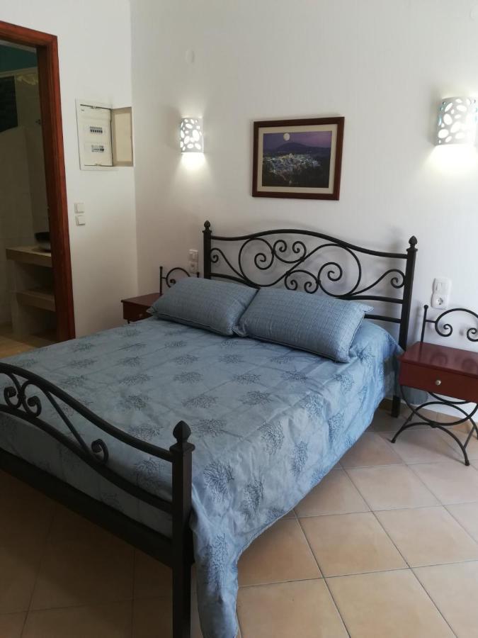Leonidas Apartments Камари Экстерьер фото