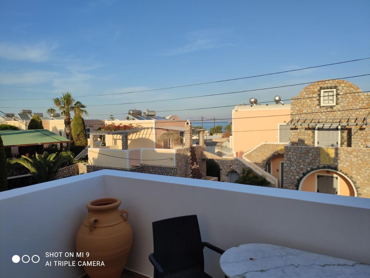 Leonidas Apartments Камари Экстерьер фото