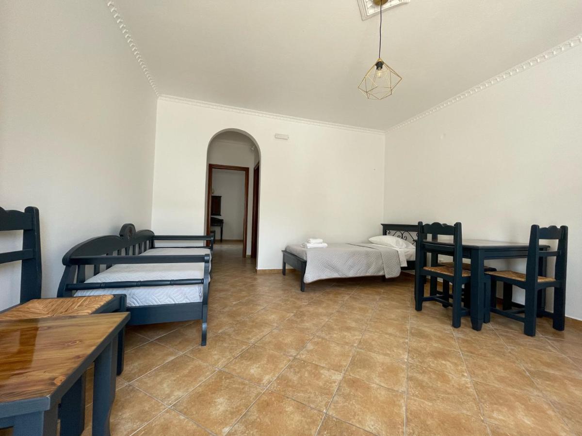 Leonidas Apartments Камари Экстерьер фото